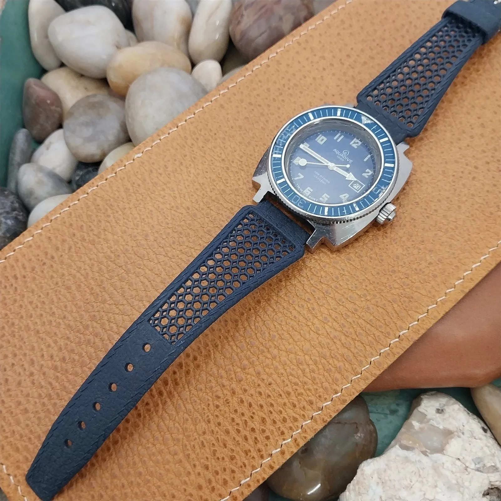 20mm Swiss Playa Blue Perforated Diver Unused nos 1960s-1970s Vintage Watch Band